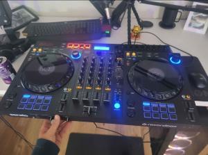 Pioneer ДДЈ-ФЛКС6 4-channel DJ controller for Recordbox and Serato DJ Pro on sale