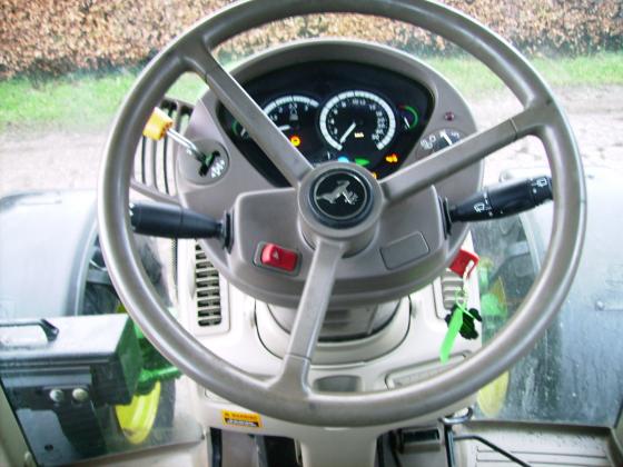 2009 John Deere 6330