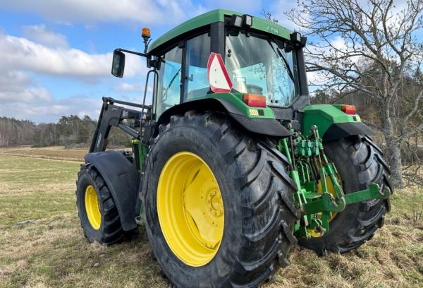 Traktor John Deere 6310