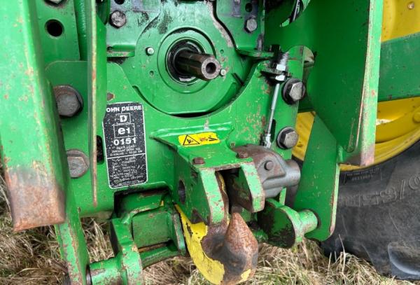Traktor John Deere 6310