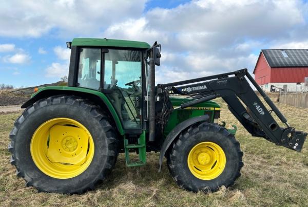 Traktor John Deere 6310