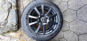 PRODAM 4 ALUMINIJASTA PLATIŠČA 16 COL.5 VIJAKOV.